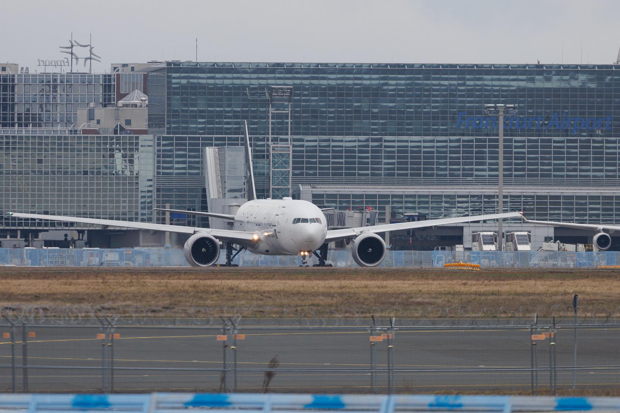Frankfurt Airport: United Airlines (UA / UAL) | Livery: Star Alliance livery | Boeing 777-224(ER) B772 | N77022 | MSN 39777