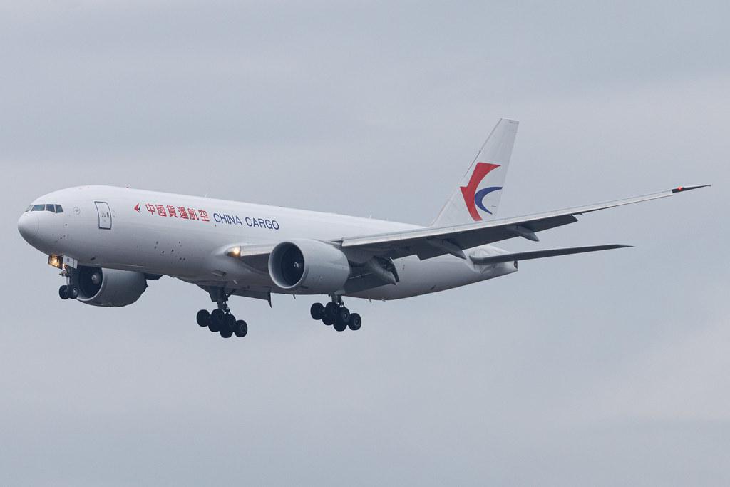 Frankfurt Airport: China Cargo Airlines (CK / CKK) | Boeing 777-F B77L | B-221S | MSN 67453