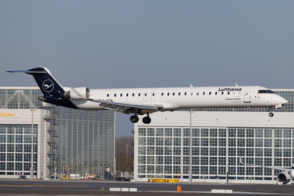 Munich Airport: Lufthansa (LH / DLH) | Operator: Lufthansa CityLine | Mitsubishi CRJ-900LR CRJ9 | D-ACNL | MSN 15252