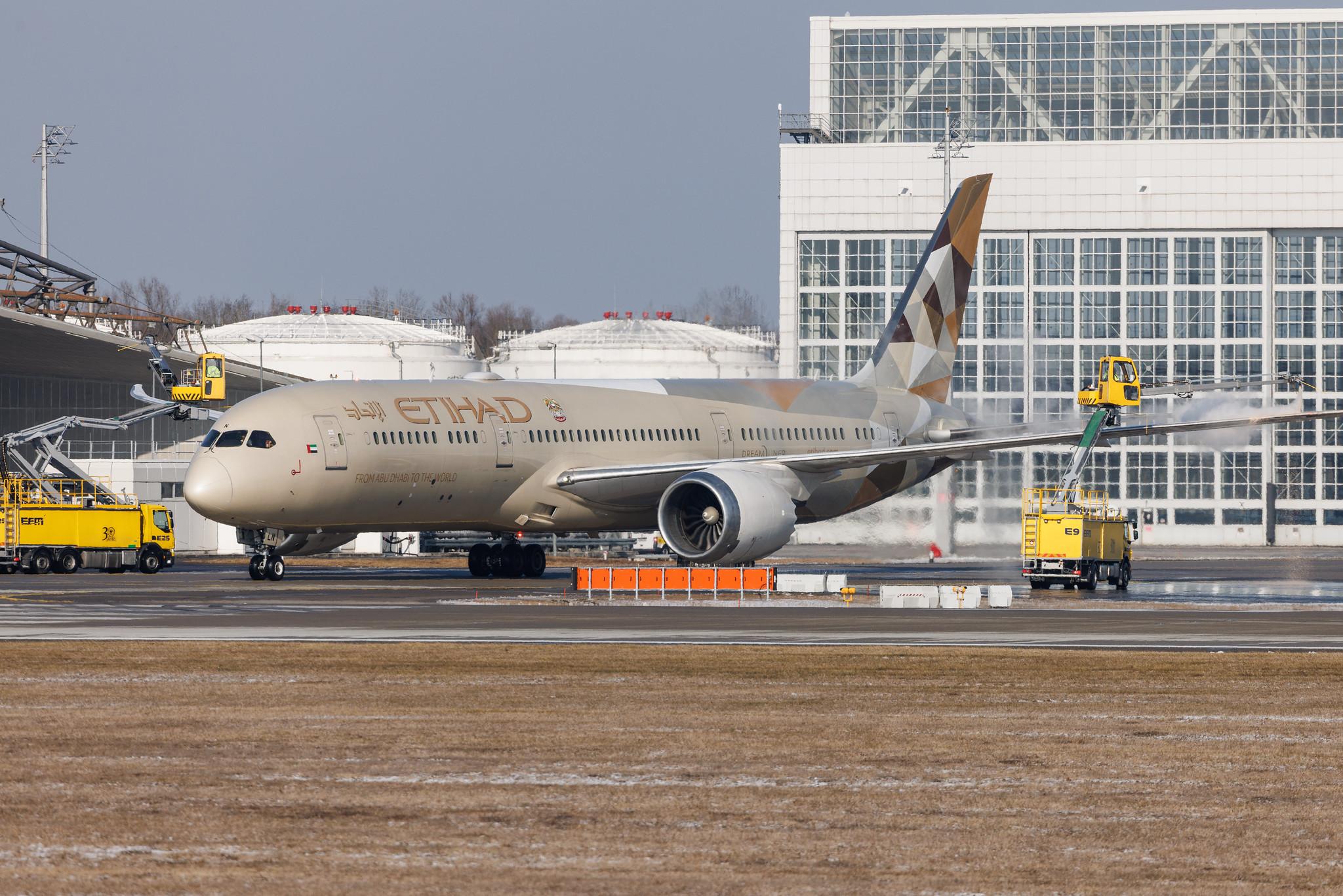 Munich Airport: Etihad Airways (EY / ETD) | Boeing 787-9 Dreamliner B789 | A6-BLN | MSN 39659