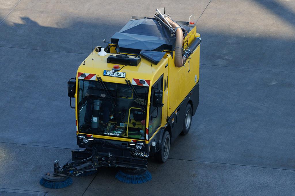 Munich Airport: schmidt Cleango 500