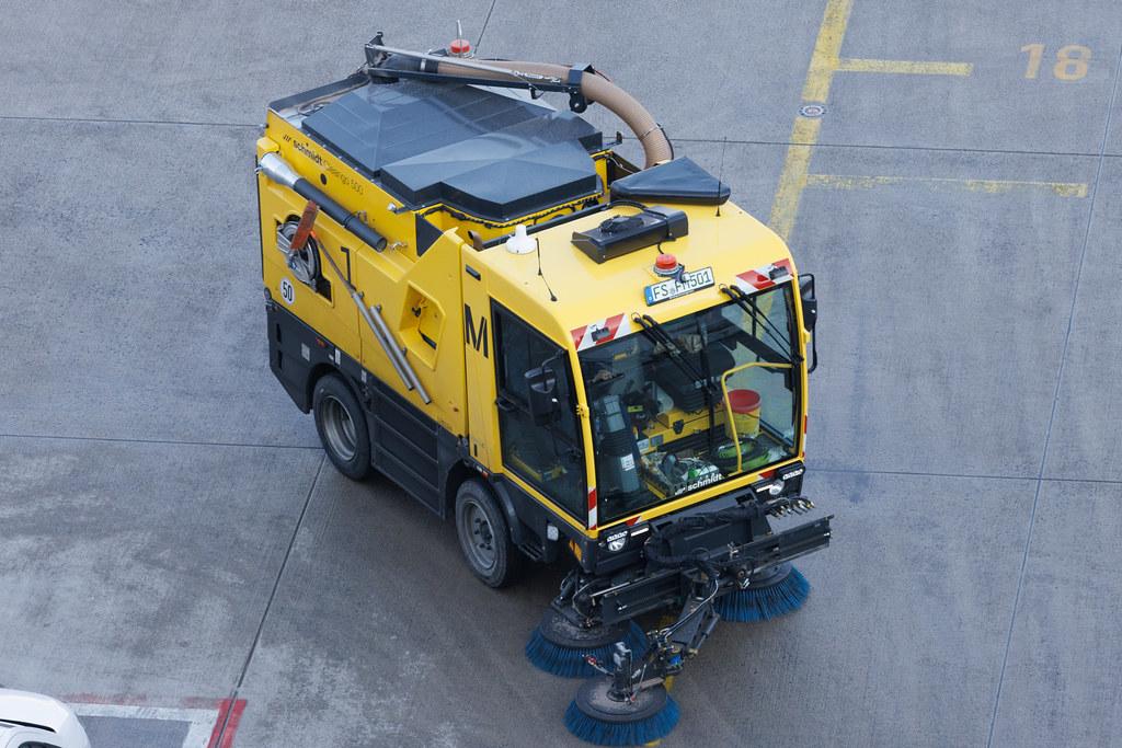 Munich Airport: schmidt Cleango 500