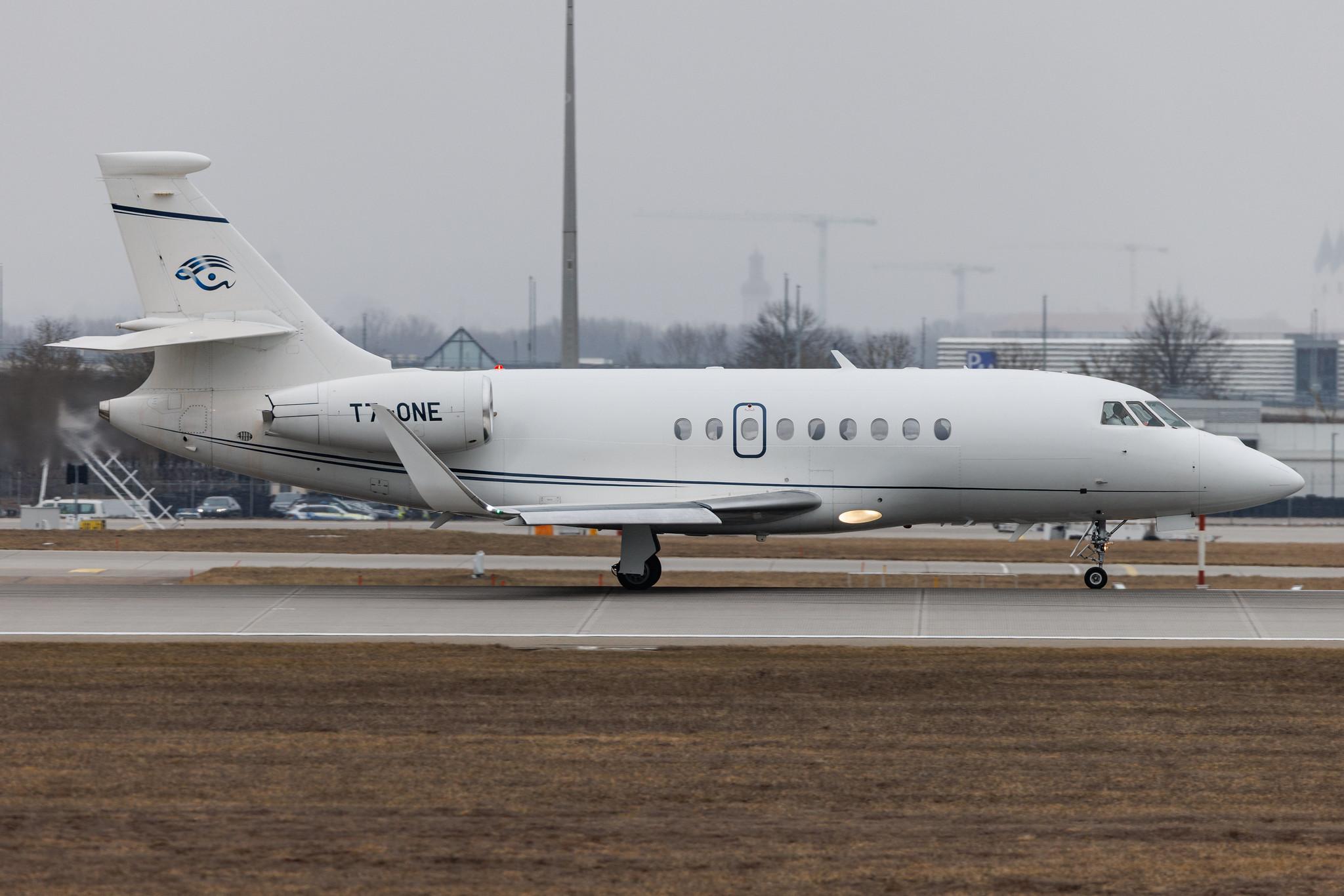 Munich Airport: Private owner | Dassault Falcon 2000LX F2TH | T7-ONE | MSN 220