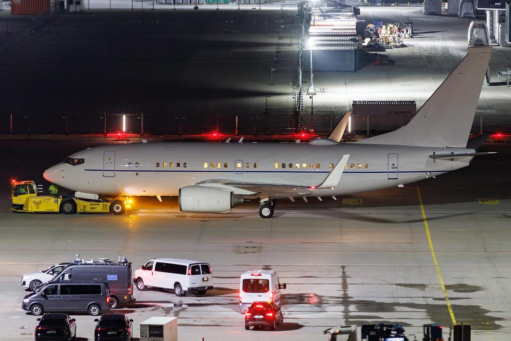 Munich Airport: United States - Air Force (RCH) | Boeing C-40 Clipper B737 | 02-0042 | MSN 33500