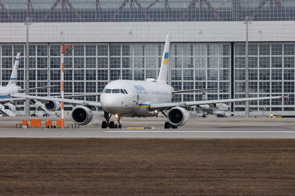 Munich Airport: Ukraine Government | Airbus A319-115(CJ) A319 | UR-ABA | MSN 03260