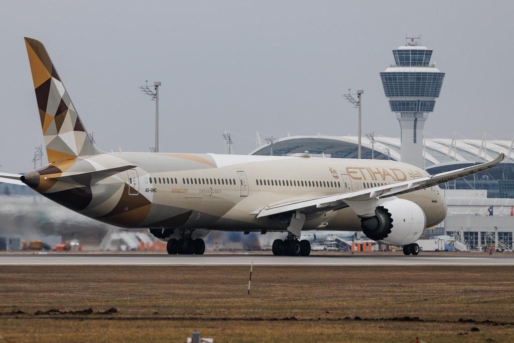 Munich Airport: Etihad Airways (EY / ETD) | Boeing 787-10 Dreamliner B78X | A6-BMC | MSN 60757