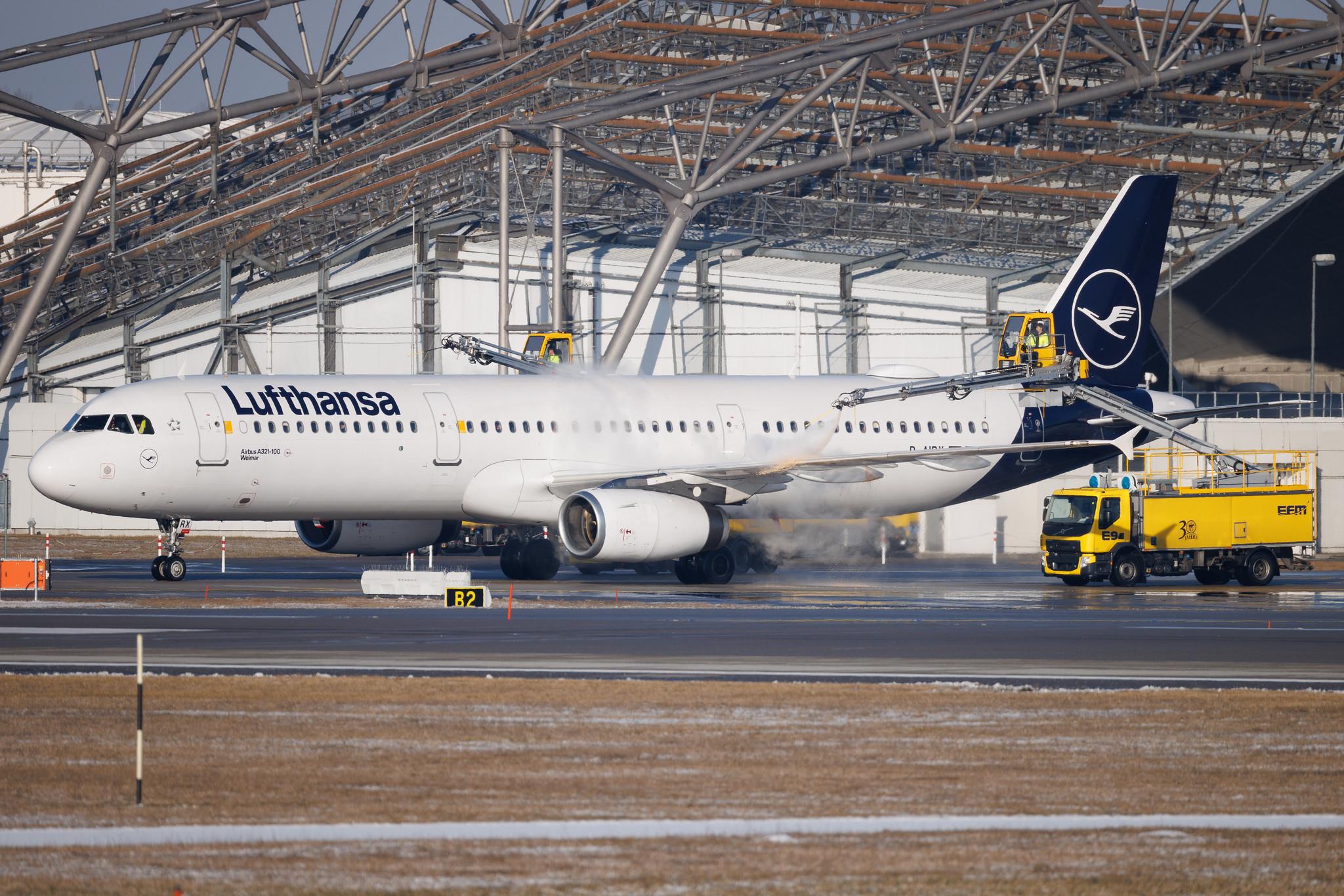 Munich Airport: Lufthansa (LH / DLH) | Airbus A321-131 A321 | D-AIRX | MSN 0887