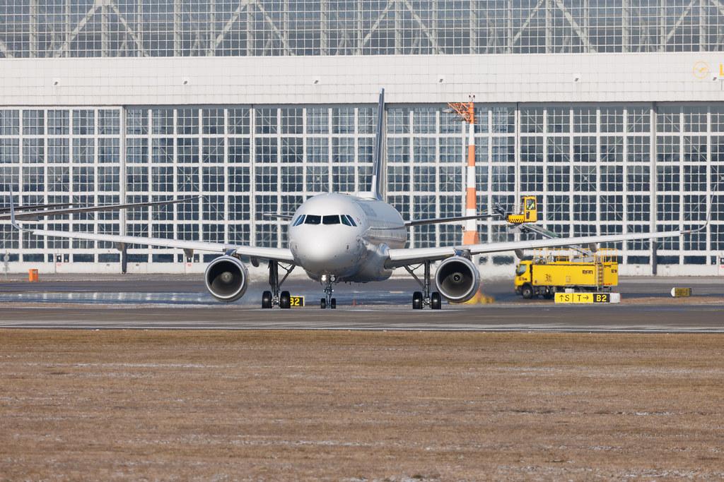 Munich Airport: Lufthansa (LH / DLH) | Airbus A320-214 A320 | D-AIUG | MSN 6202