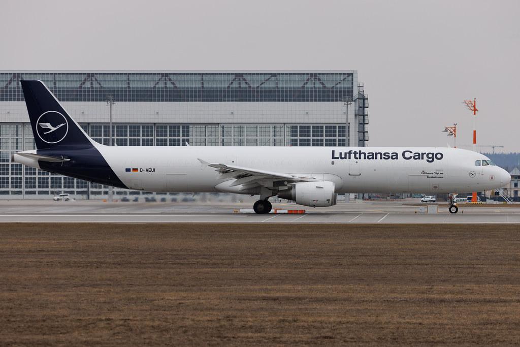 Munich Airport: Lufthansa Cargo (/ GEC) | Operator: Lufthansa CityLine | Airbus A321-211(P2F) A321 | D-AEUI | MSN 05126