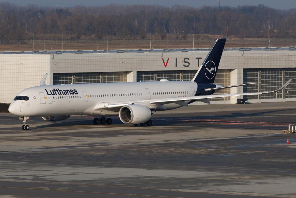 Munich Airport: Lufthansa (LH / DLH) | Airbus A350-941 A359 | D-AIVD | MSN 280
