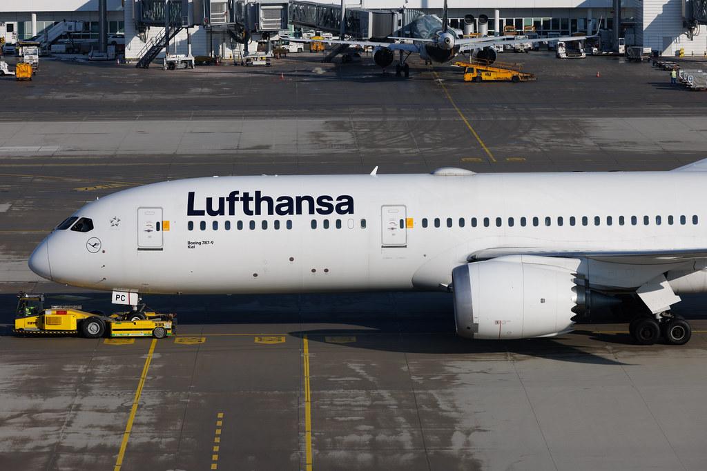 Munich Airport: Lufthansa (LH / DLH) | Boeing 787-9 Dreamliner B789 | D-ABPC | MSN 62733