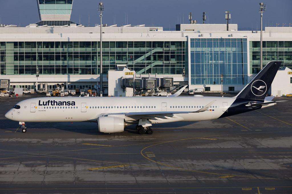 Munich Airport: Lufthansa (LH / DLH) | Airbus A350-941 A359 | D-AIVA | MSN 228