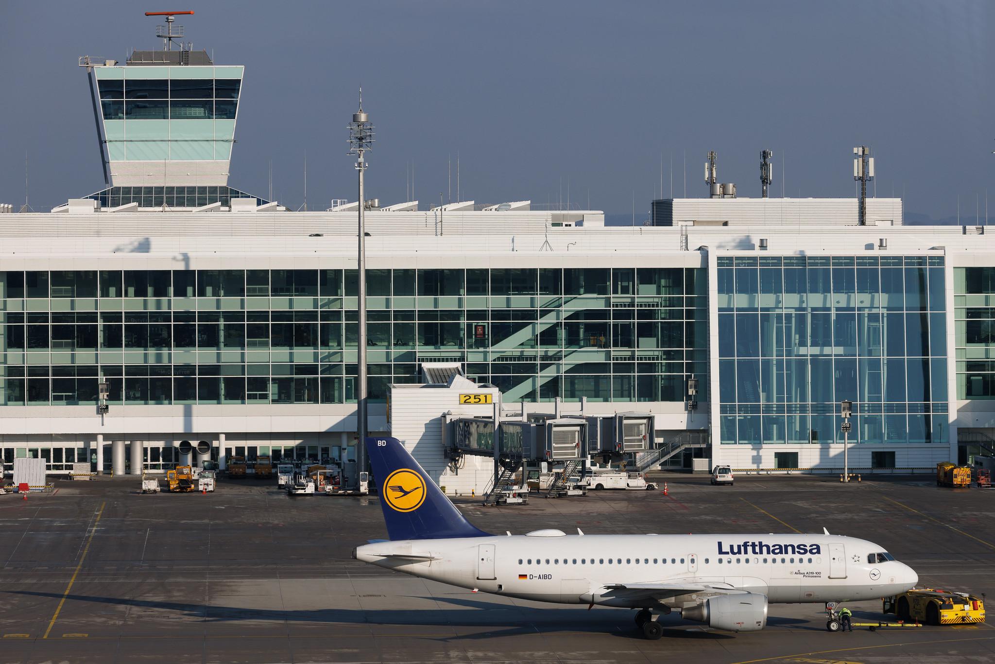 Munich Airport: Lufthansa (LH / DLH) | Airbus A319-112 A319 | D-AIBD | MSN 4455