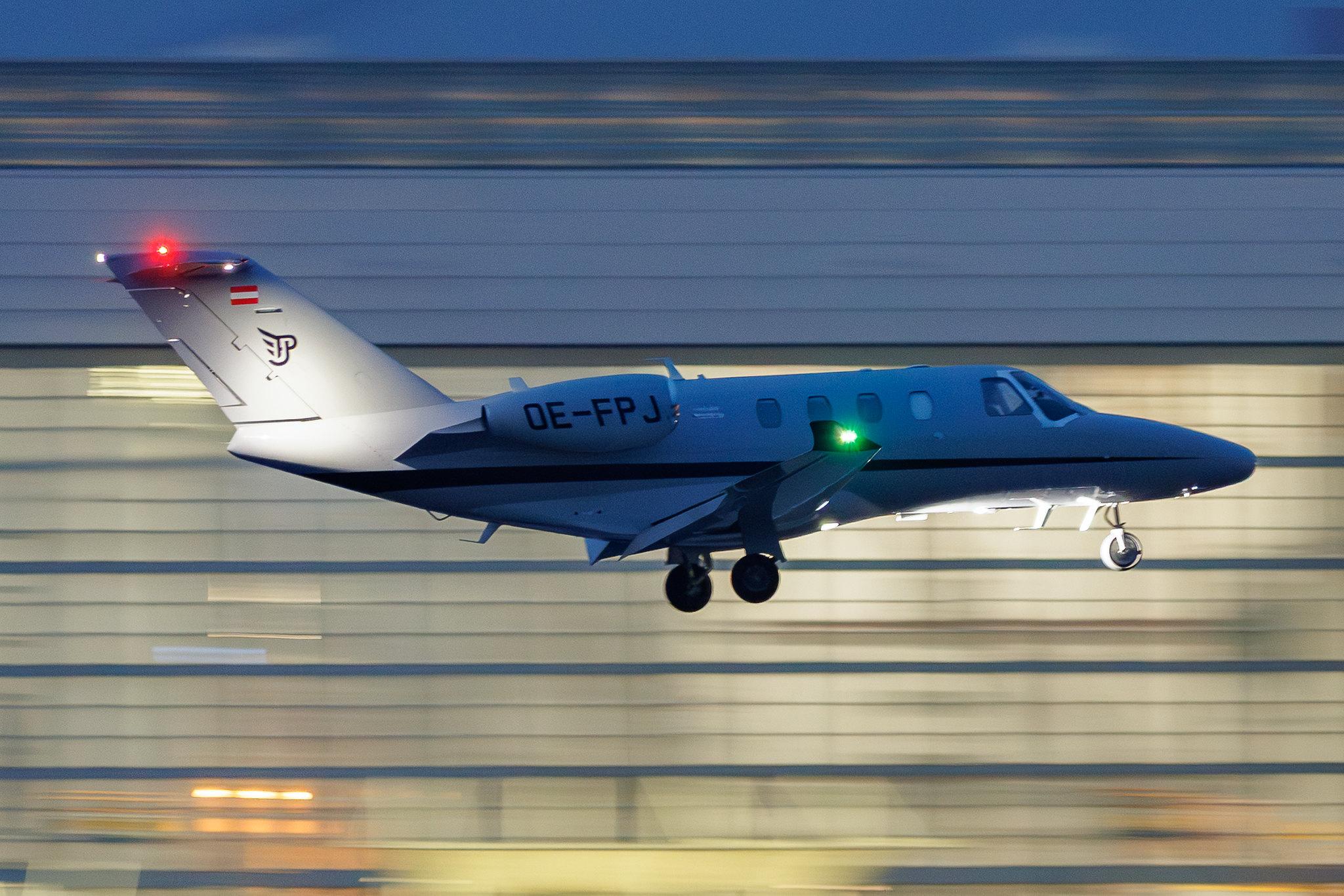 Munich Airport: Avcon Jet (AOJ) |  Cessna Citation M2 C25M | OE-FPJ | MSN 525-1180