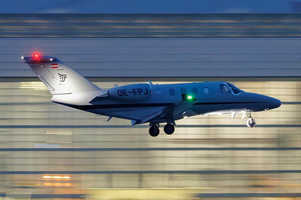 Munich Airport: Avcon Jet (AOJ) |  Cessna Citation M2 C25M | OE-FPJ | MSN 525-1180