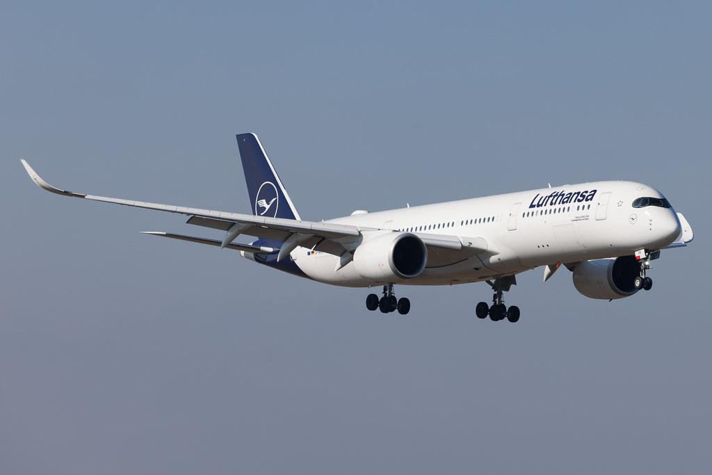 Munich Airport: Lufthansa (LH / DLH) | Airbus A350-941 A359 | D-AIXV | MSN 646