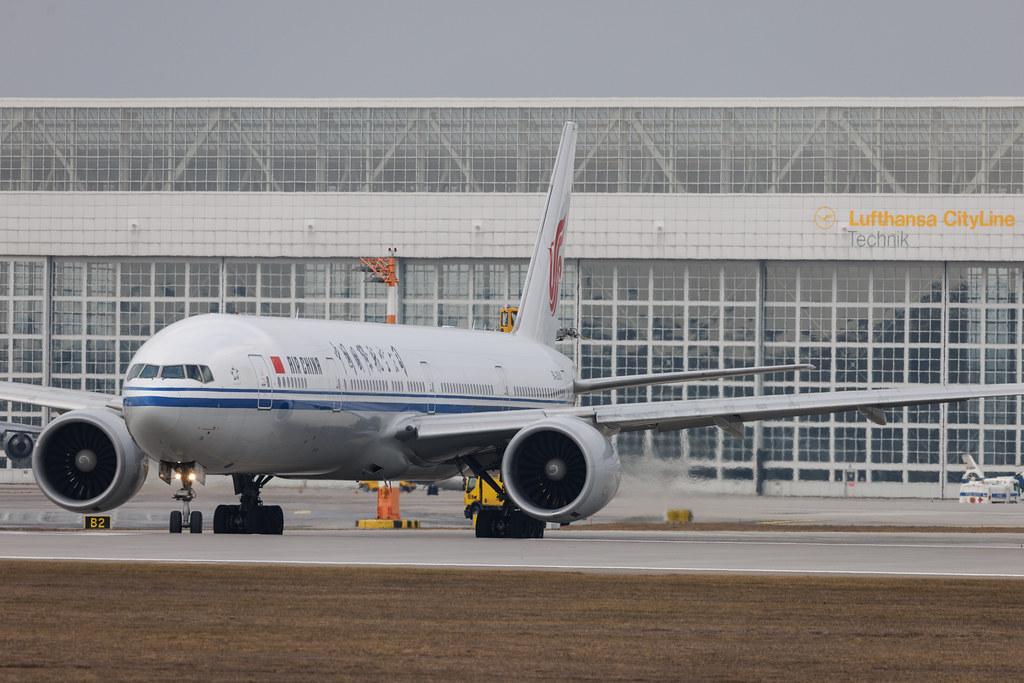 Munich Airport: Air China (CA / CCA) | Boeing 777-39L(ER) B77W | B-2036 | MSN 38676