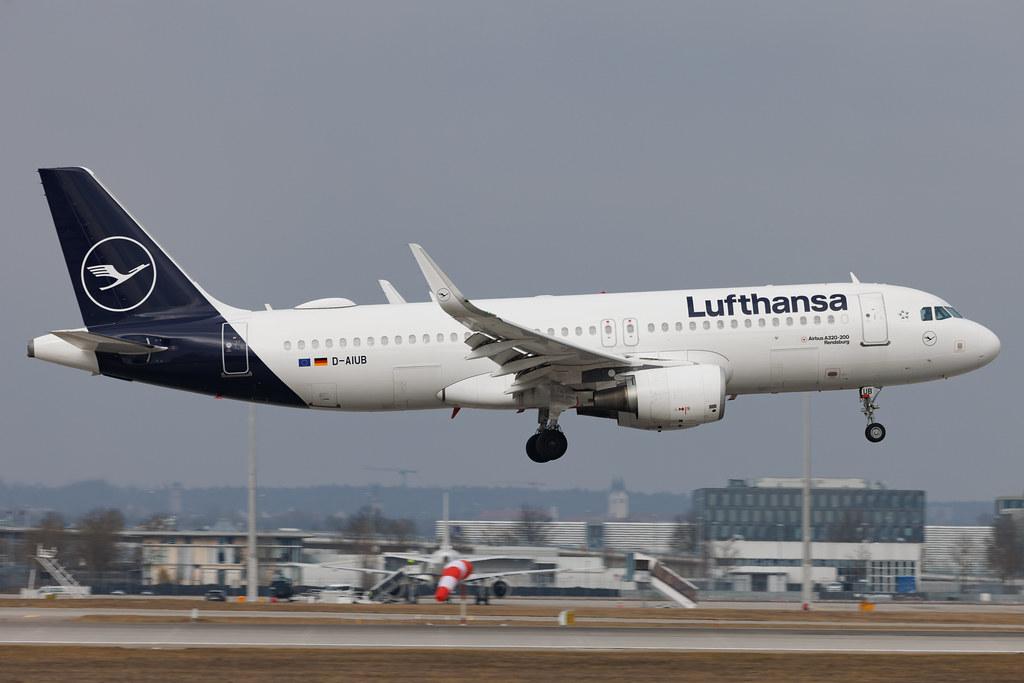 Munich Airport: Lufthansa (LH / DLH) | Airbus A320-214 A320 | D-AIUB | MSN 5972
