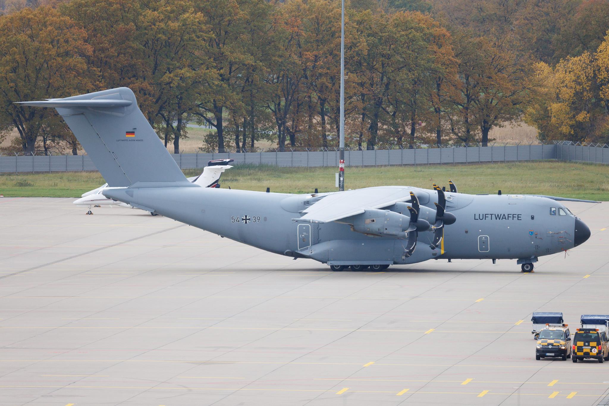 Hannover Airport: German Air Force (/ GAF) | Airbus A400M-180 A400 | 54+39 | MSN 125