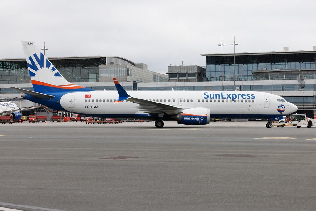 Hamburg Airport: SunExpress (XQ / SXS) | Boeing 737 MAX 8 B38M | TC-SMA | MSN 63603