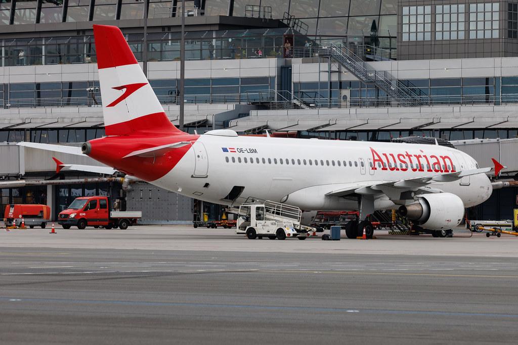Hamburg Airport: Austrian Airlines (OS / AUA) | Airbus A320-214 A320 | OE-LBM | MSN 1504