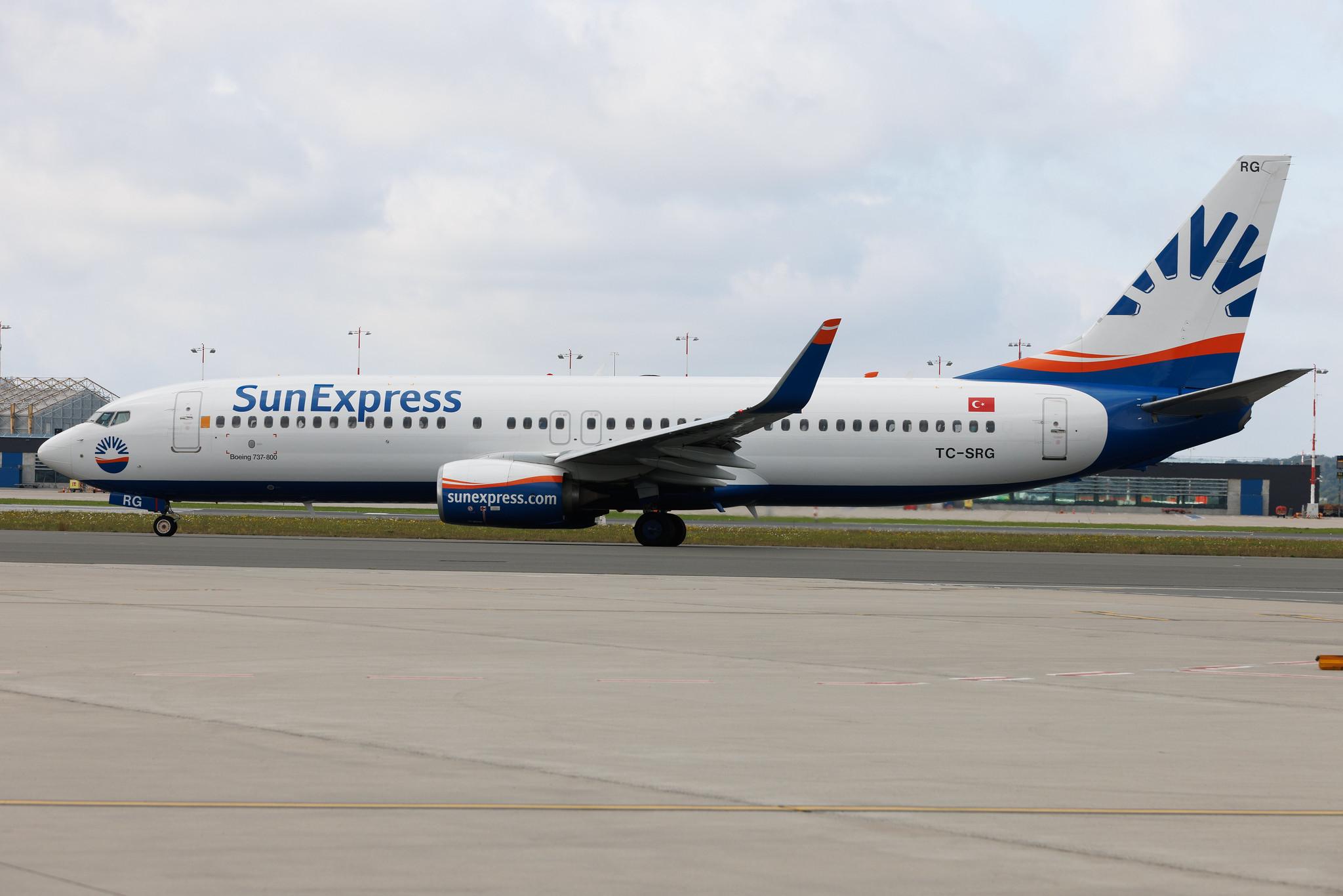Hamburg Airport: SunExpress (XQ / SXS) |  Boeing 737-8JP B738 | TC-SRG | MSN 39435