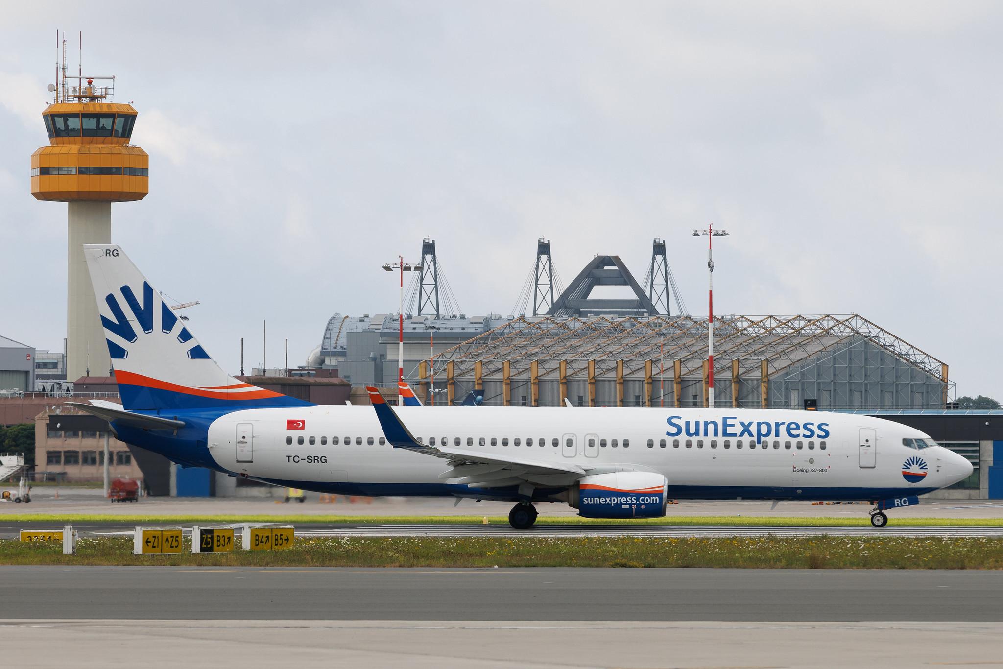 Hamburg Airport: SunExpress (XQ / SXS) |  Boeing 737-8JP B738 | TC-SRG | MSN 39435