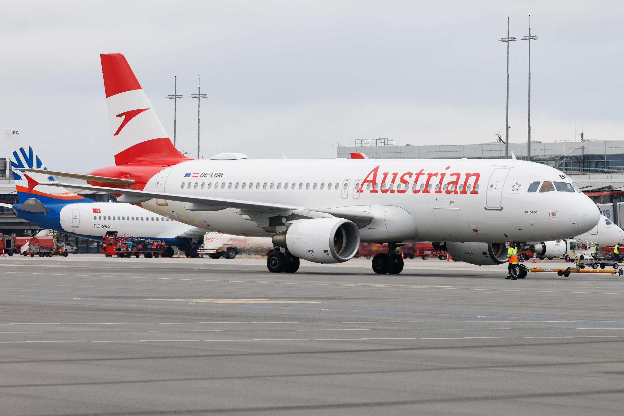Hamburg Airport: Austrian Airlines (OS / AUA) | Airbus A320-214 A320 | OE-LBM | MSN 1504