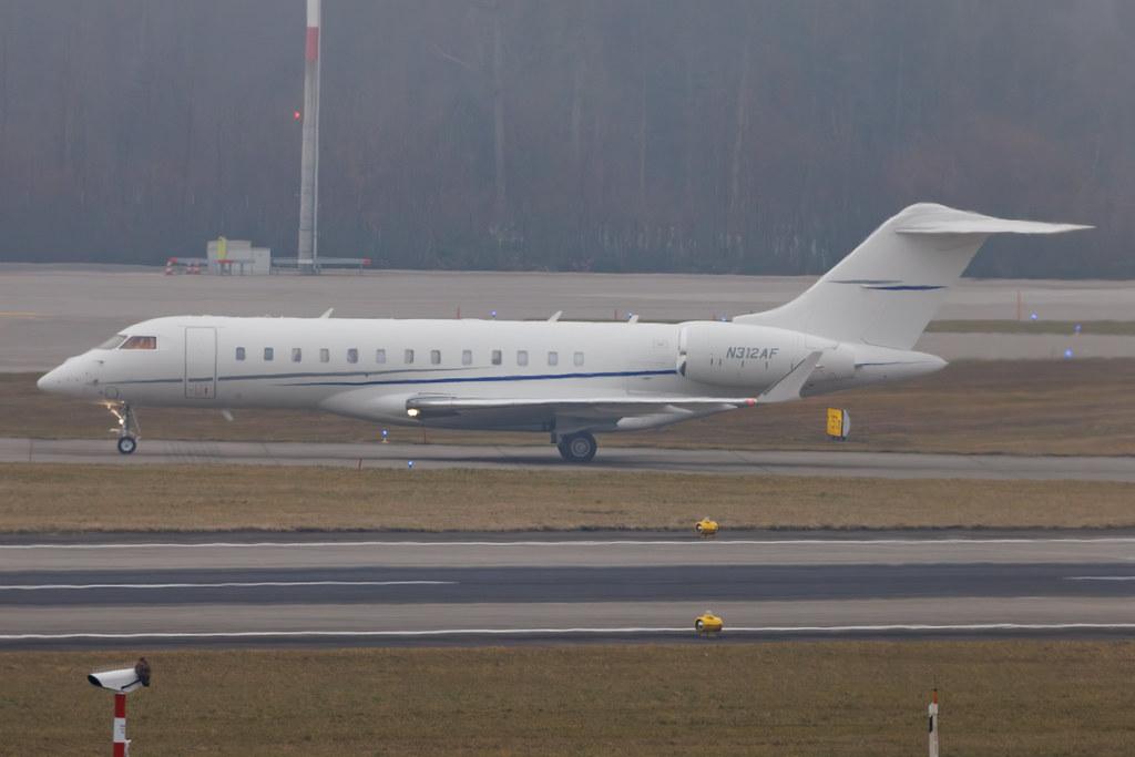 Flughafen Zürich: Jet Aviation Flight Services (JAS) | Bombardier Global 6000 GLEX | N312AF | MSN 9551