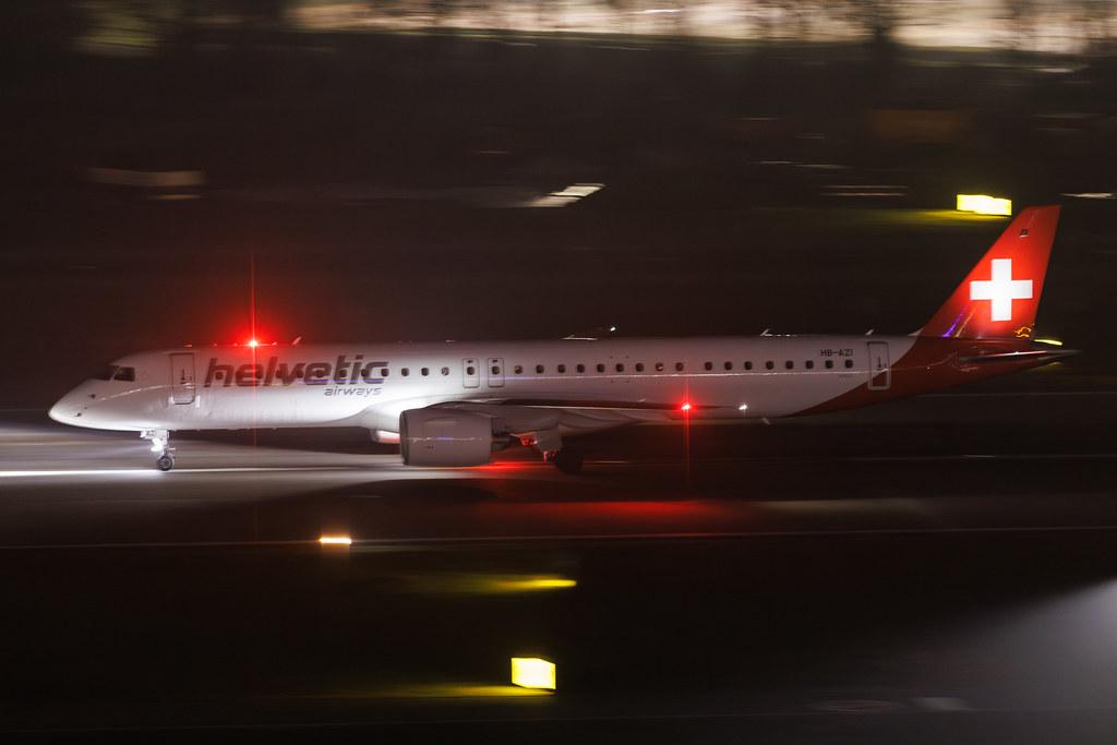 Flughafen Zürich: Helvetic Airways (2L / OAW) | Embraer E195-E2 E295 | HB-AZI | MSN 19020055