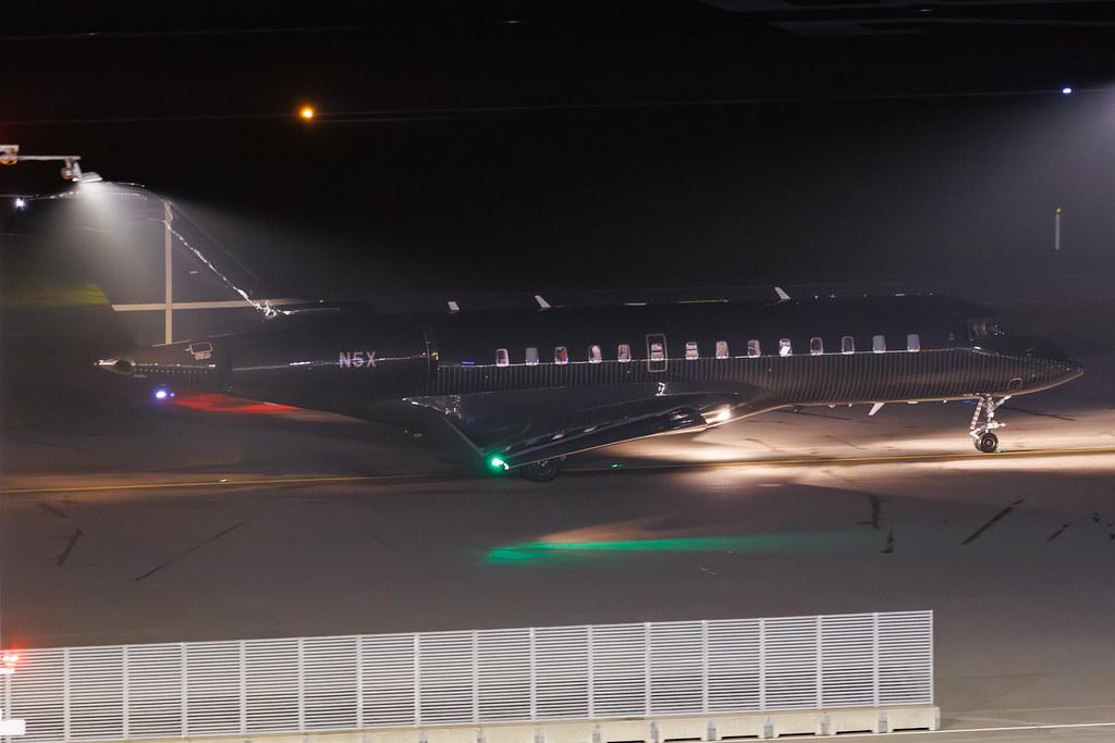 Flughafen Zürich: Private owner | Bombardier Global 5500 GL5T | N5X | MSN 60106