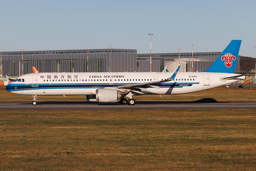 Hamburg Finkenwerder: China Southern Airlines (CZ / CSN) | Airbus A321-251NX A21N | B-32P3 | MSN 12813