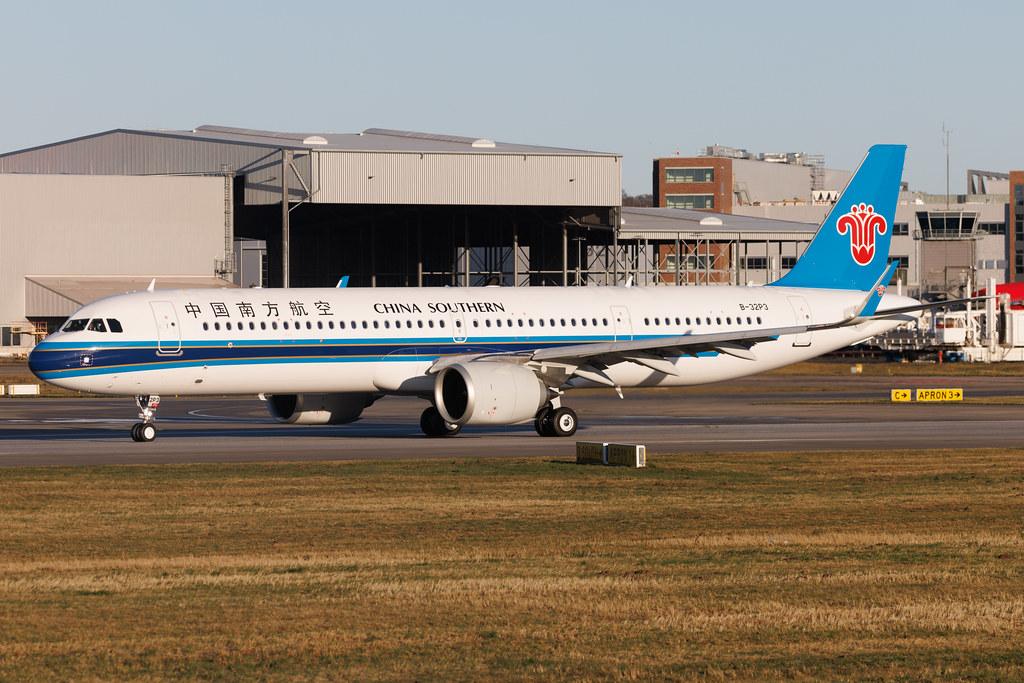 Hamburg Finkenwerder: China Southern Airlines (CZ / CSN) | Airbus A321-251NX A21N | B-32P3 | MSN 12813