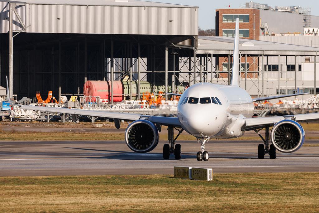 Hamburg Finkenwerder: Aegean Airlines | Airbus A321-271NY(XLR) A21N | F-WHUE | SX- | MSN 12475