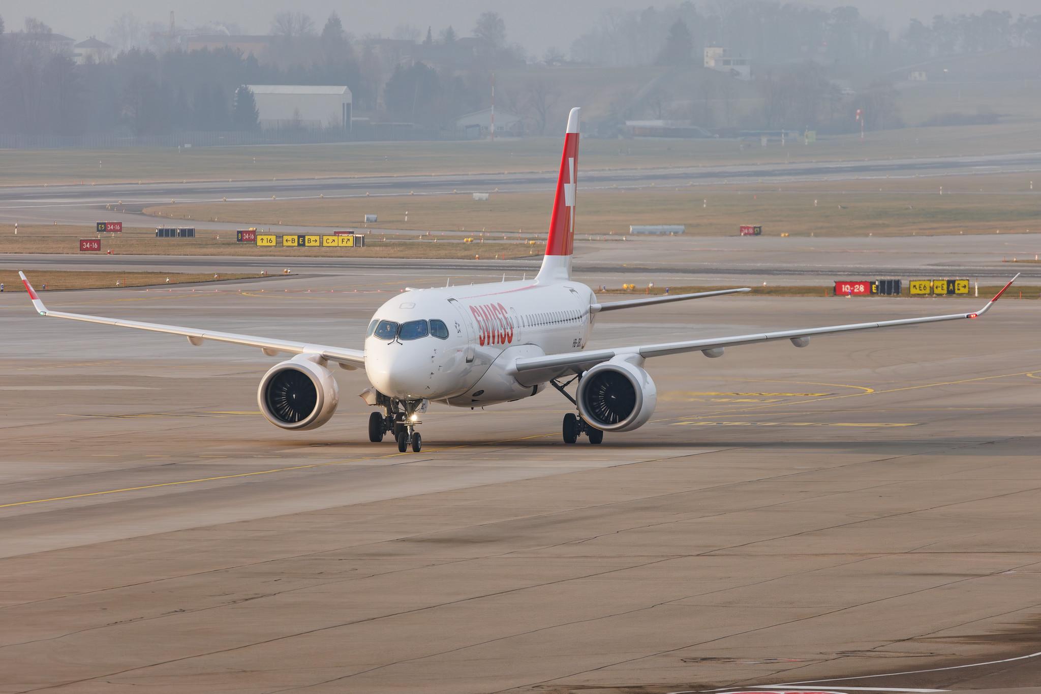 Flughafen Zürich: Helvetic Airways (2L / OAW) | Embraer E190LR E190 | HB-JVX | MSN 19000603