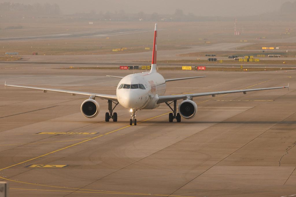 Flughafen Zürich: Swiss (LX / SWR) | Airbus A320-214 A320 | HB-IJR | MSN 0703