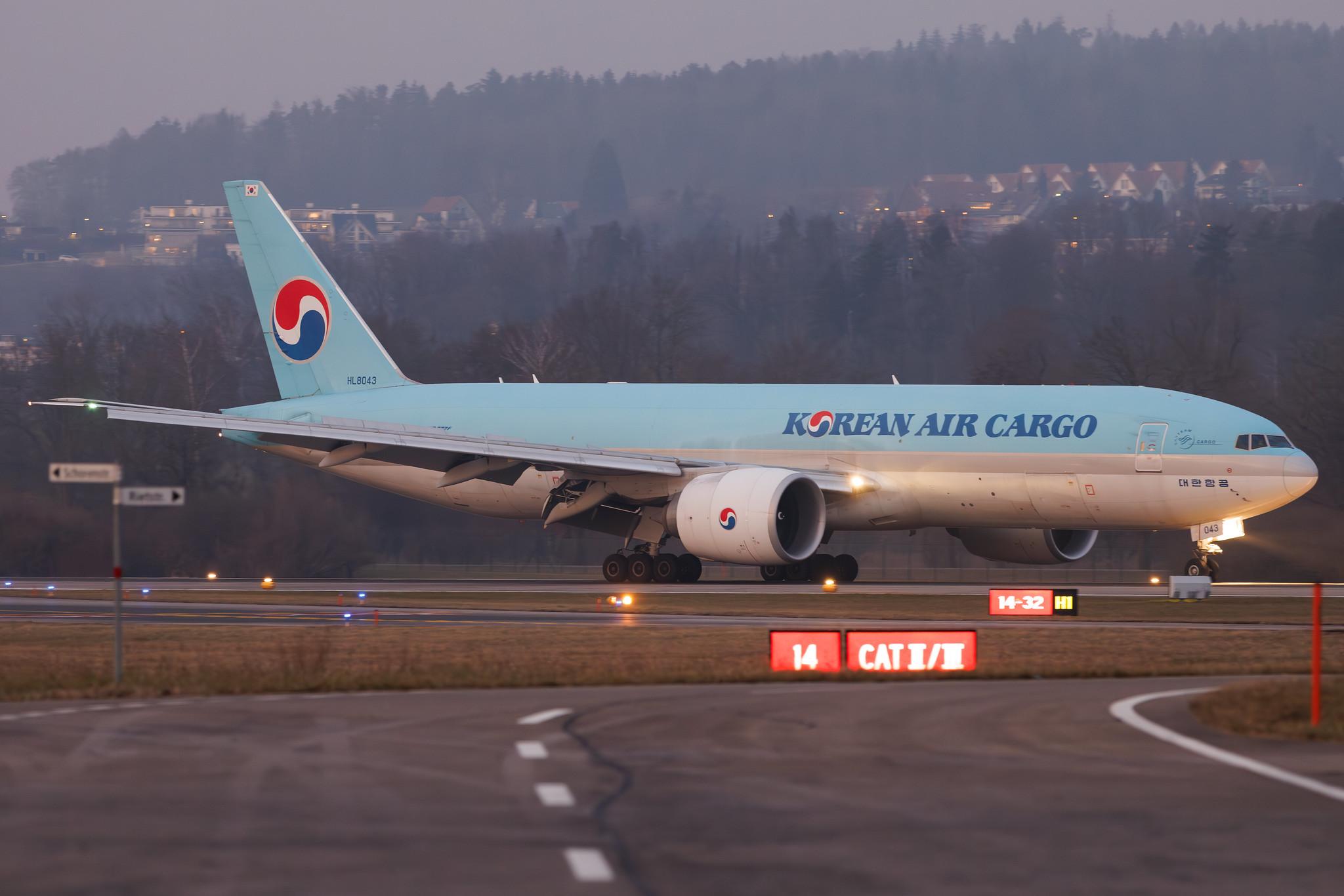 Flughafen Zürich: Korean Air Cargo (KE / KAL) | Operator: Korean Air | Boeing 777-FB4 B77L | HL8043 | MSN 62693