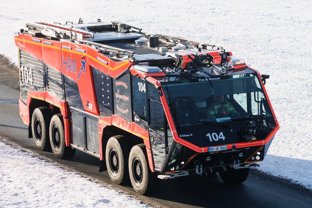 Hamburg Airport: Feuerwehr Fire & Rescue 104