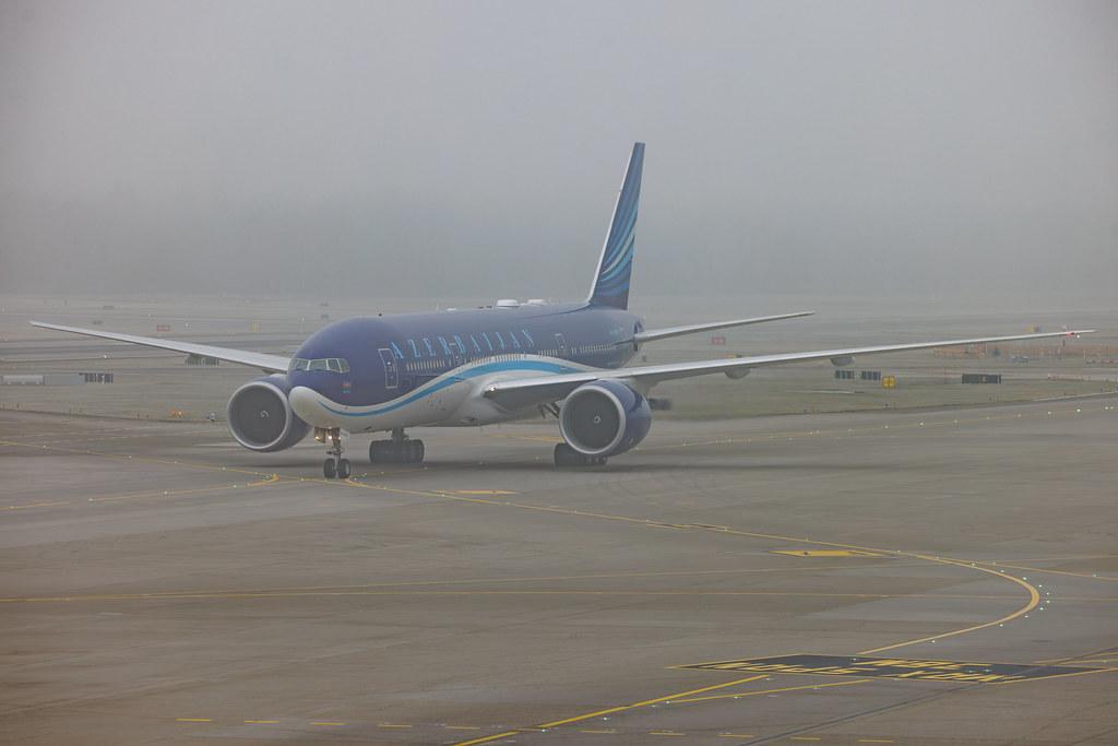 Flughafen Zürich: Azerbaijan Airlines (J2 / AHY) | Boeing 777-200(LR) B77L | 4K-AI001 | MSN 66536