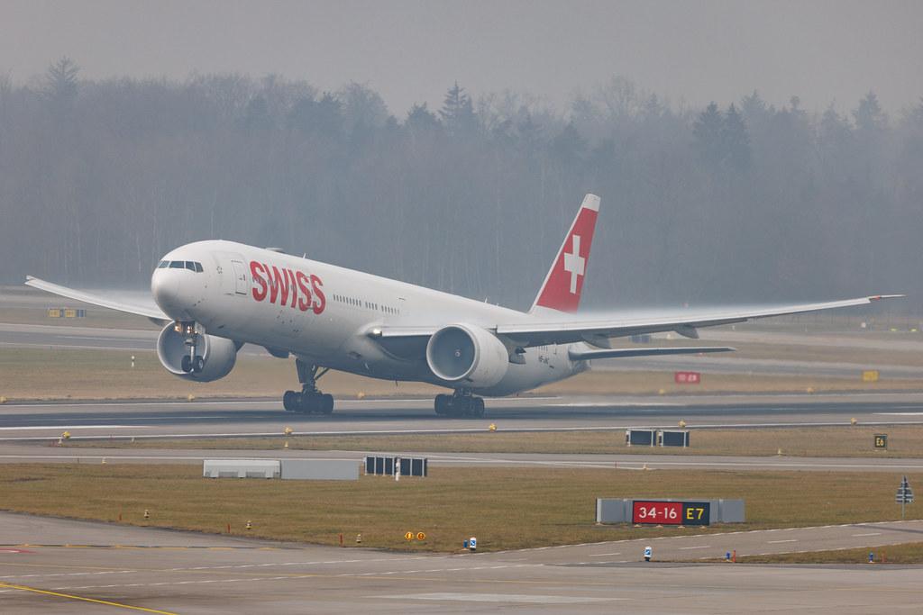 Flughafen Zürich: Swiss (LX / SWR) | Boeing 777-3DE(ER) B77W | HB-JNC | MSN 44584