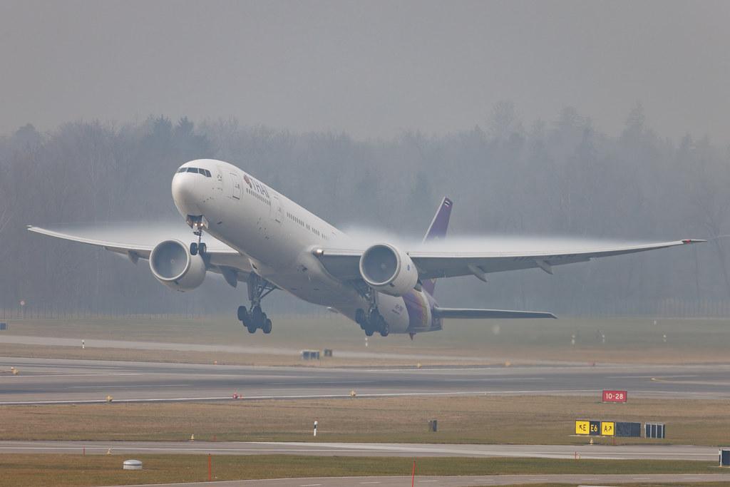 Flughafen Zürich: Thai Airways (TG / THA) | Boeing 777-3AL(ER) B77W | HS-TKR | MSN 41527