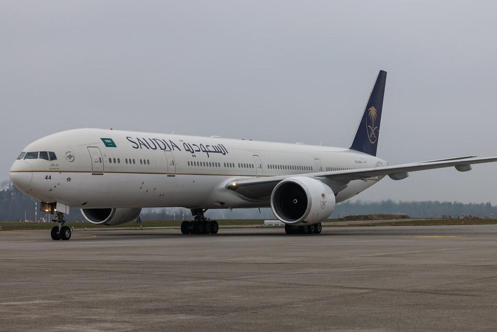Flughafen Zürich: Saudia (SV / SVA) | Boeing 777-368(ER) B77W | HZ-AK44 | MSN 62764