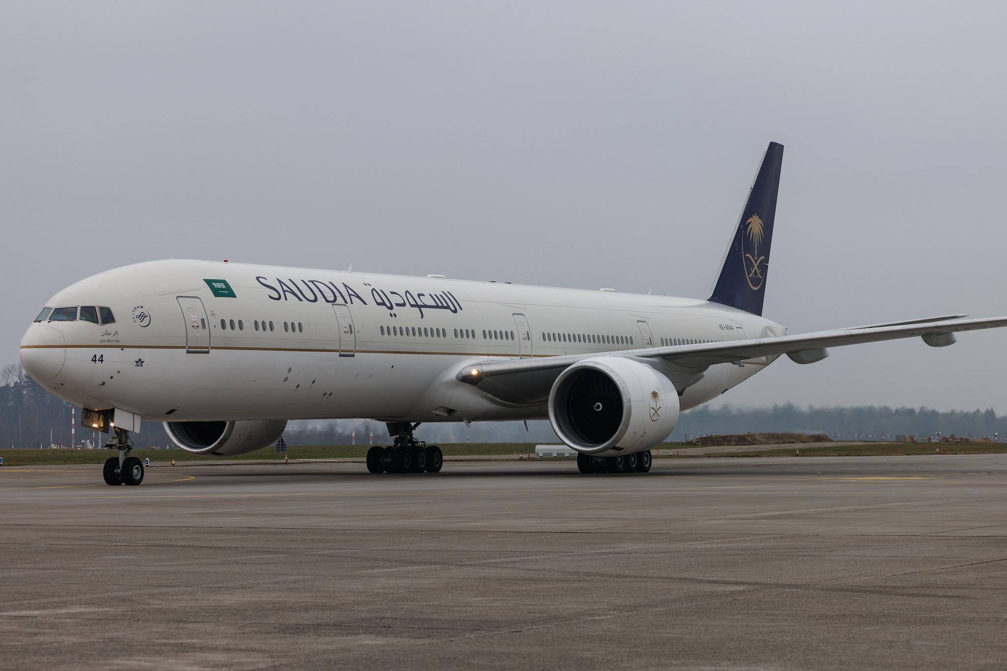 Flughafen Zürich: Saudia (SV / SVA) | Boeing 777-368(ER) B77W | HZ-AK44 | MSN 62764