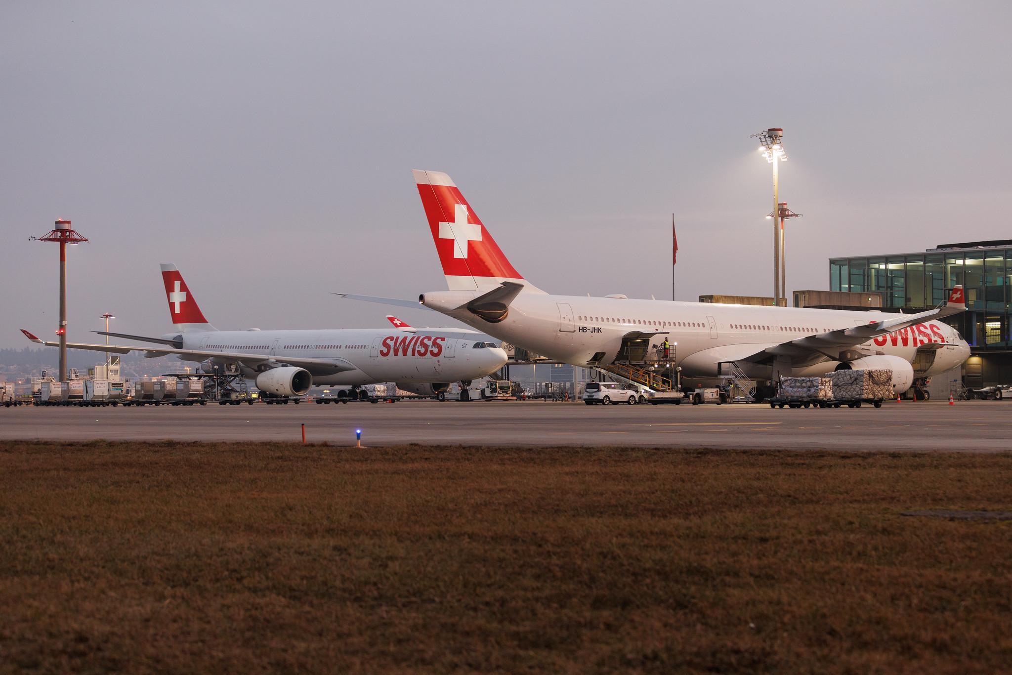 Flughafen Zürich: Swiss (LX / SWR) | Airbus A330-343 A333 | HB-JHK | MSN 1276