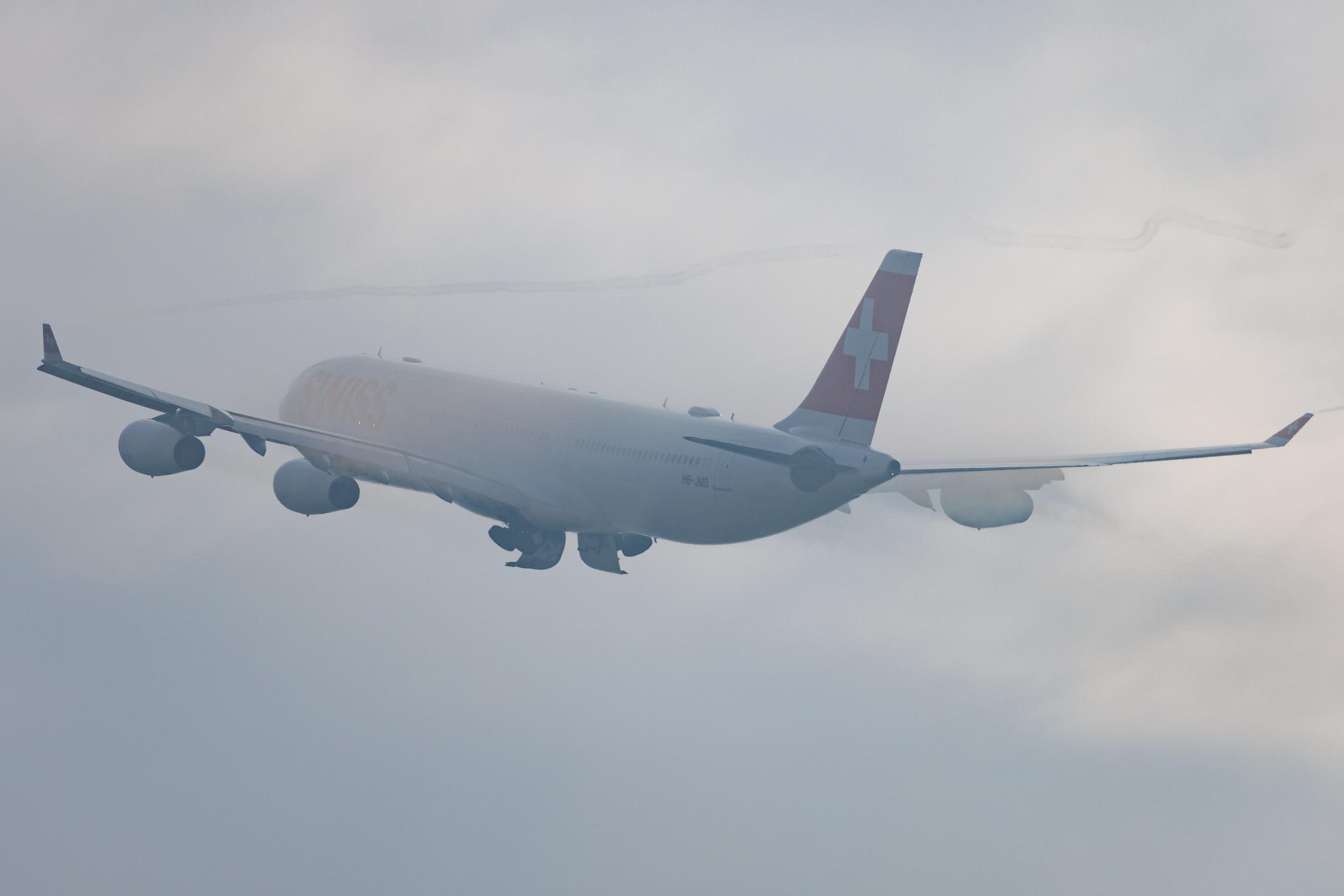 Flughafen Zürich: Swiss (LX / SWR) | Airbus A340-313 A343 | HB-JMB | MSN 0545