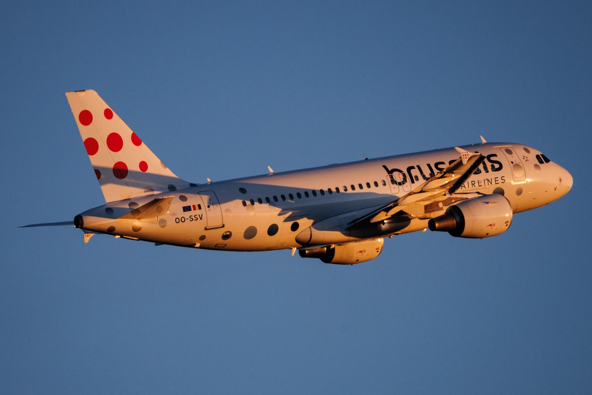 Hamburg Airport: Brussels Airlines (SN / BEL) | Airbus A319-111 A319 | OO-SSV | MSN 2196