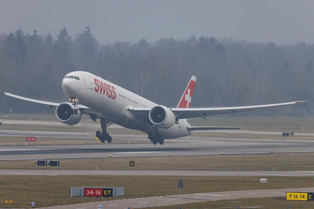 Flughafen Zürich: Swiss (LX / SWR) | Boeing 777-3DE(ER) B77W | HB-JNF | MSN 44587
