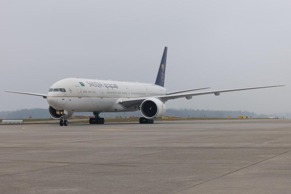 Flughafen Zürich: Saudia (SV / SVA) | Boeing 777-368(ER) B77W | HZ-AK44 | MSN 62764