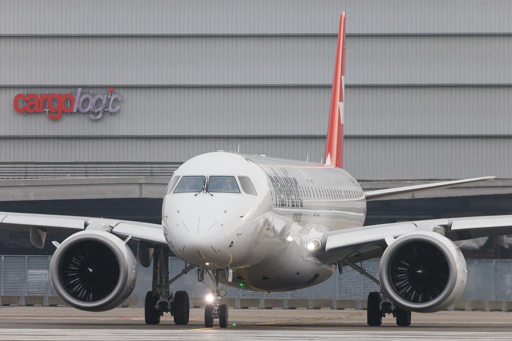 Flughafen Zürich: Helvetic Airways (2L / OAW) | Embraer E195-E2 E295 | HB-AZL | MSN 19020059