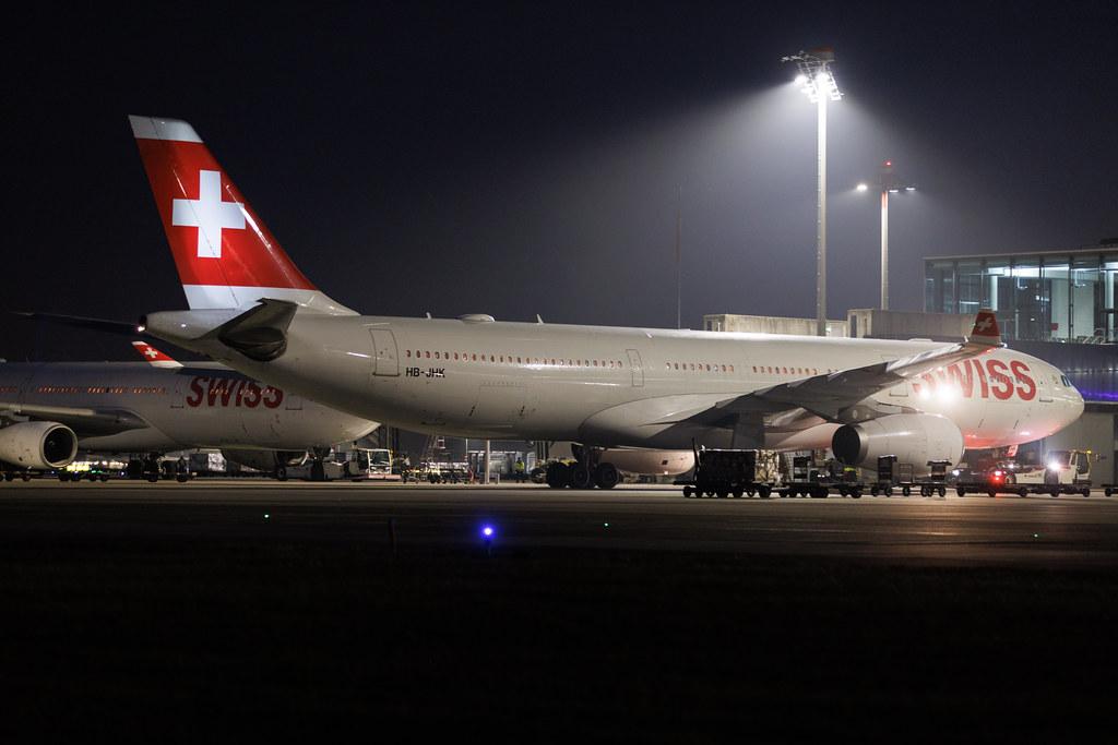 Flughafen Zürich: Swiss (LX / SWR) | Airbus A330-343 A333 | HB-JHK | MSN 1276